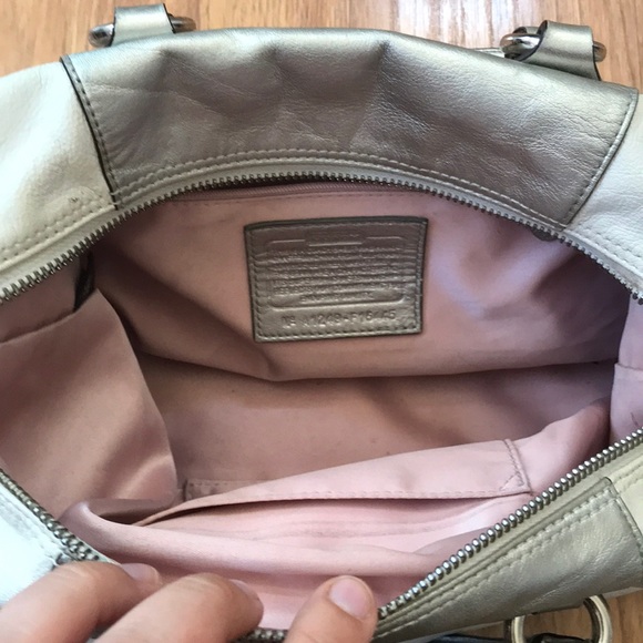 Coach Leather Purse - Picture 5 of 5